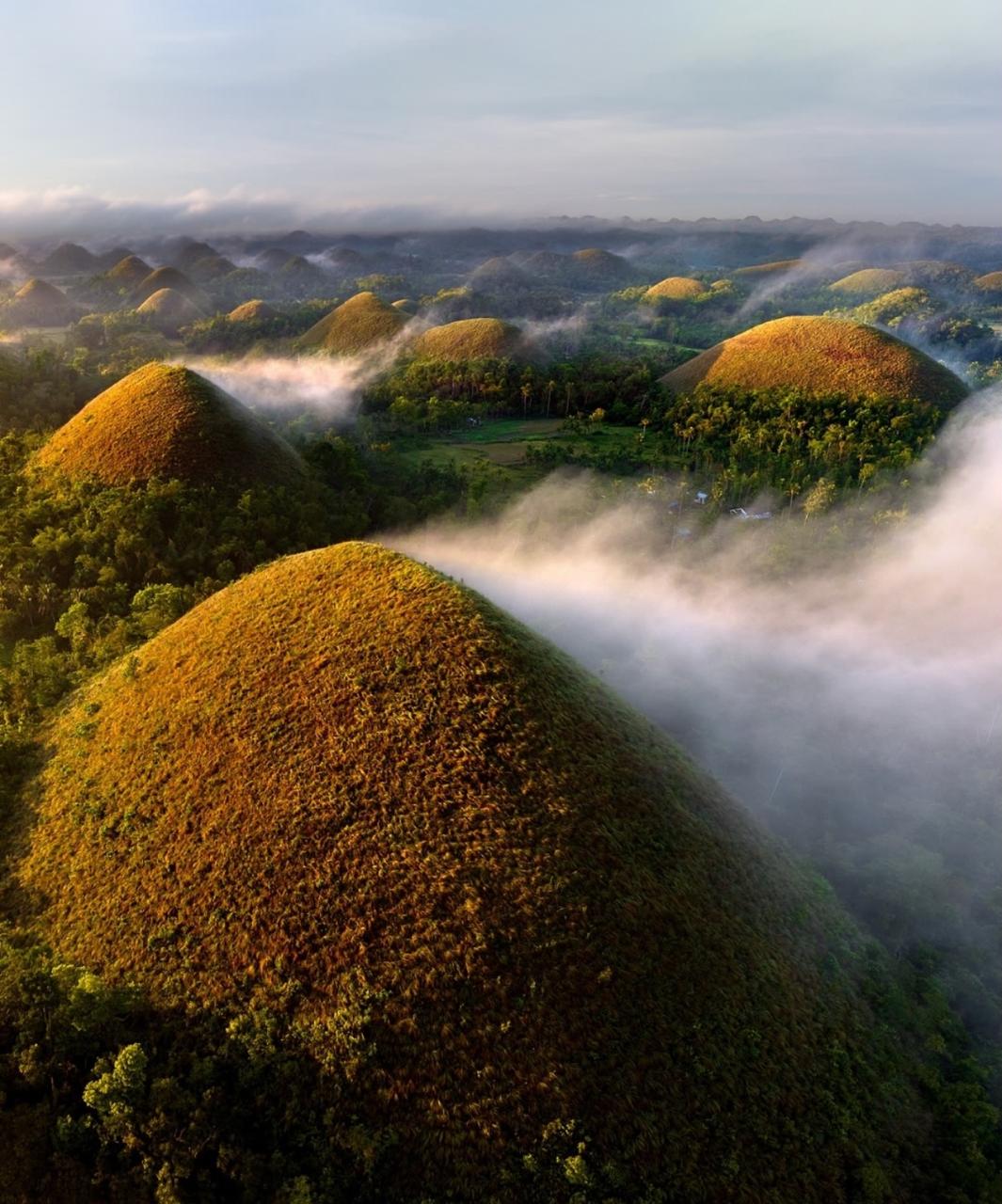 Chocolate Hills landscape 8
